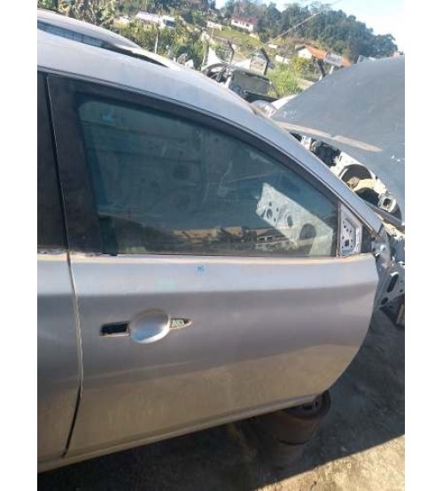 Porta Dian/dir Sentra 2015  (só Porta )