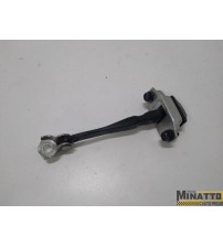 Limitador Da Porta Tras/dir Nissan Versa S 2017