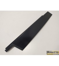 Acabamento Ext. Coluna Porta Dian/esq M. Benz C180 2011