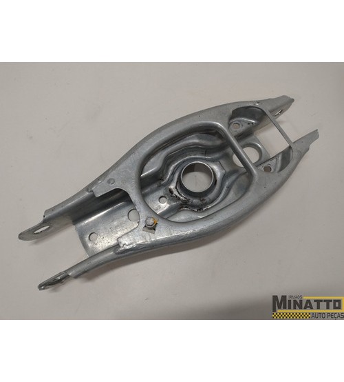 Bandeja Suspensão Tras/esq Bmw X1 S20i Drive 2.0 Turb0 2015