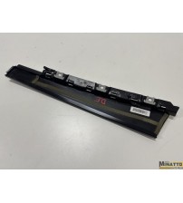 Acabamento Ext. Coluna Porta Dian/esq Peugeot 2008 Allure 20