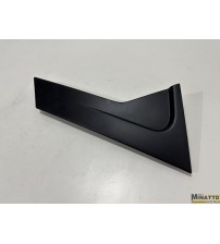 Acabamento Ext. Coluna Da Porta Tras/dir Renault Captur 2022