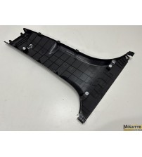 Acabamento Coluna Central Direita Hyundai Creta Platium 24