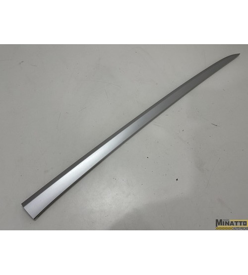 Acabamento Ext. Direito Do Teto Hyundai Creta Platinum 2024