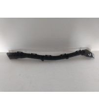 Guia Para-choque Tras/esq Corolla 2015