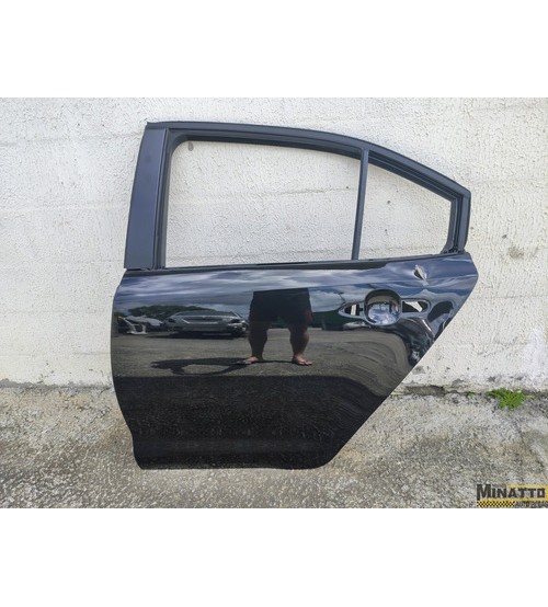 Porta Tras/esq  Detalhe Toyota Corolla Xei 2024 Só Lata