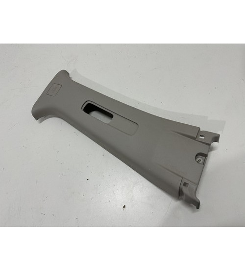 Acabamento Coluna Central Sup. Direita Nissan Sentra Sl 19