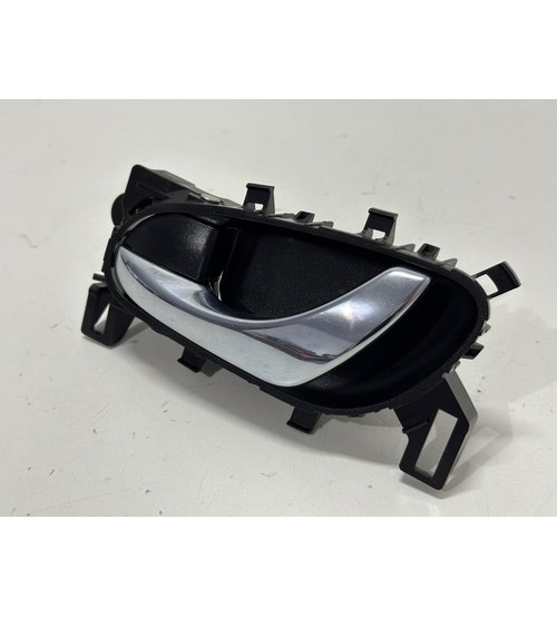 Maçaneta Interna Tras/esq Nissan Sentra Sl 2019