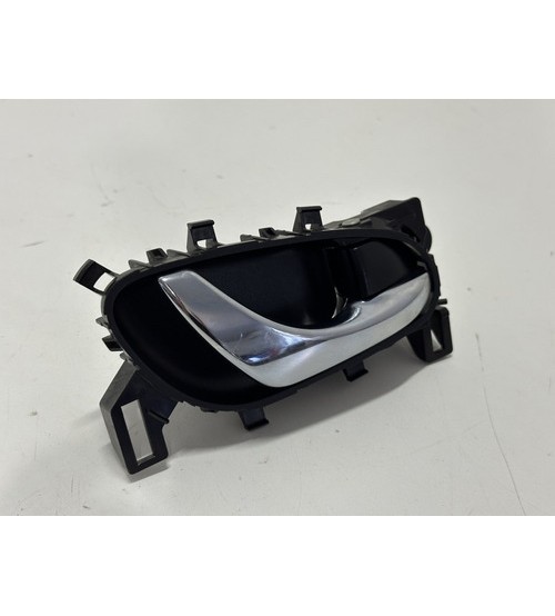 Maçaneta Interna Tras/dir Nissan Sentra Sl 2019