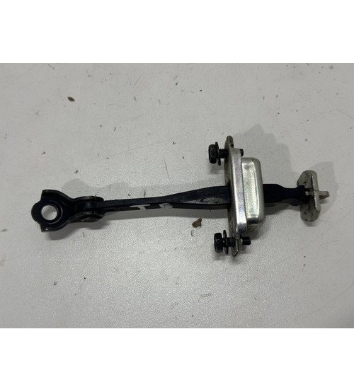 Limitador Da Porta Tras/esq Nissan Sentra Sl 2019