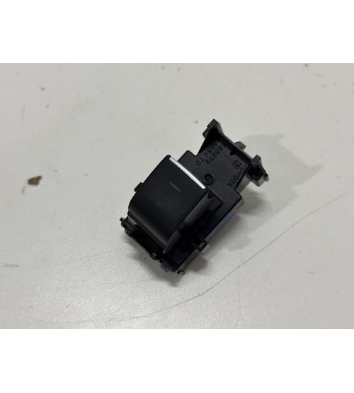 Botão Vidro Elétrico Tras/dir Toytota Corolla Xei 2024