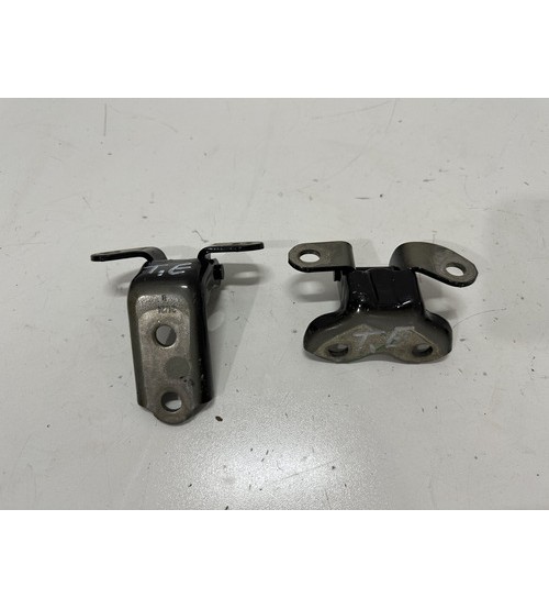 Dobradiça Da Porta Tras/esq Toyota Corolla Xei 2024