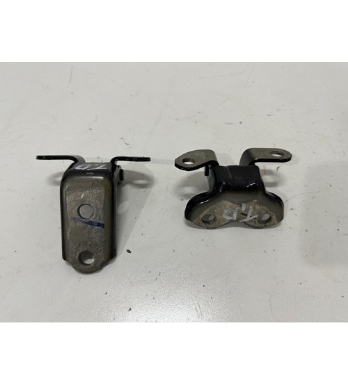 Dobradiça Da Porta Tras/dir Toyota Corolla Xei 2024