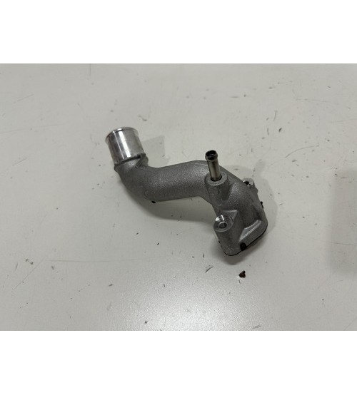 Carcaça Flange Dágua Toyota Corolla Xei 2024