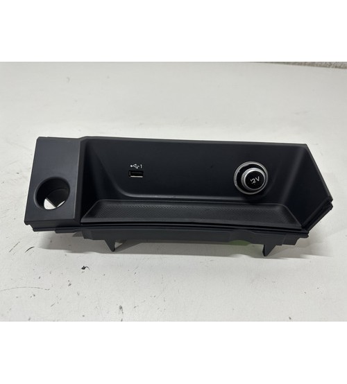 Acabamento Usb/12v Console Audi A4 Sline 2018