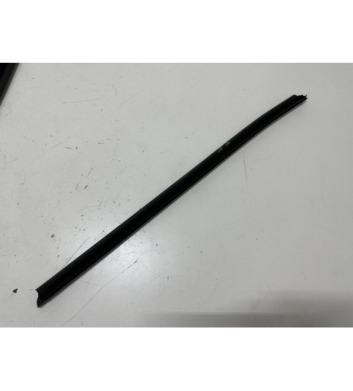 Pestana Externa Da Porta Tras/esq Renault Duster Iconic 2025