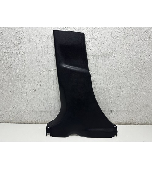 Acabamento Inf. Central Esquerdo Toyota Corolla Altis 2020