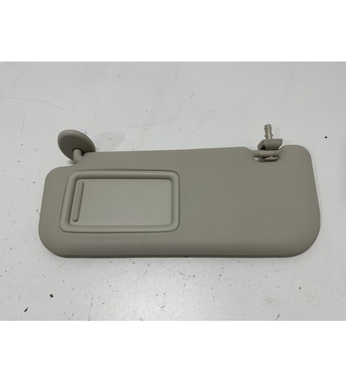 Quebra Sol Esquerdo Toyota Corolla Altis 2020