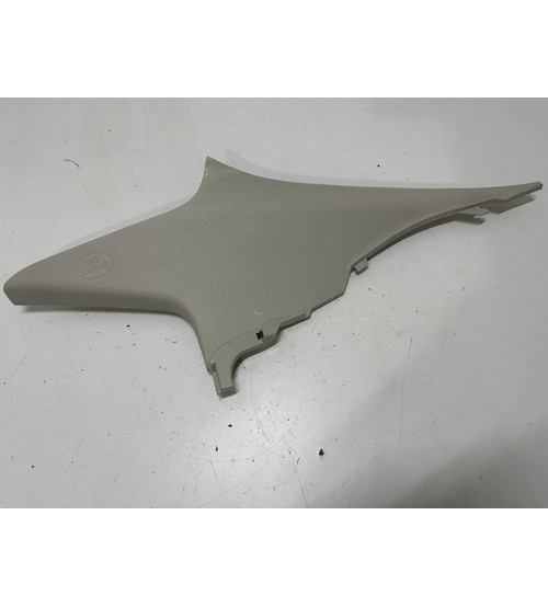 Acabamento Coluna Tras/dir Toyota Corolla Altis 2020