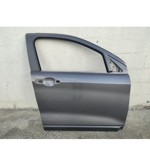 Porta Dianteira Direita Fiat Fastback 2024  (só Lata)