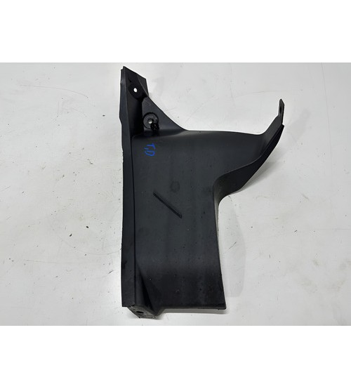 Acabamento Parabarro Tras/dir Toyota Corolla Altis 2020