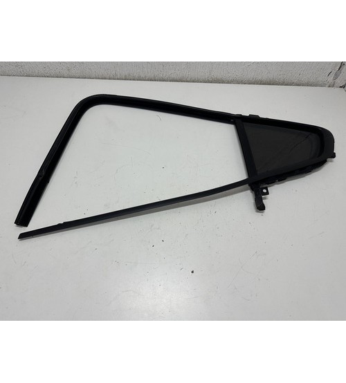 Vidro Fixo Da Porta Tras/esq Fiat Fastback Abarth 2023