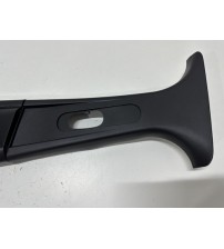 Acabamento Coluna Central Esquerda Fiat Fastback Abarth 2023