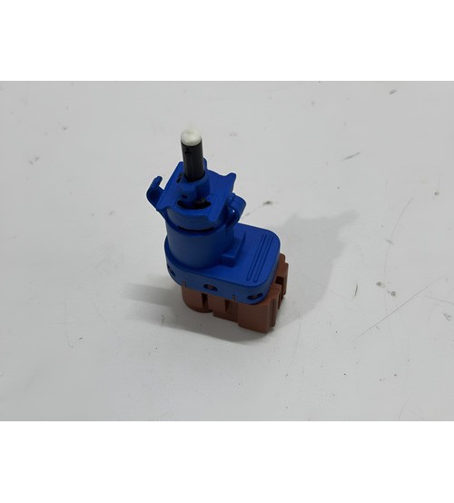 Interruptor Pedal Freio Fiat Fastback Abarth 2023