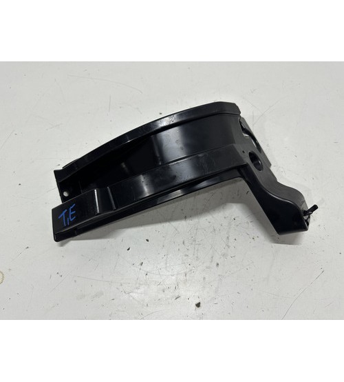 Guia Parachoque Tras/esq Fiat Fastback Abarth 2023