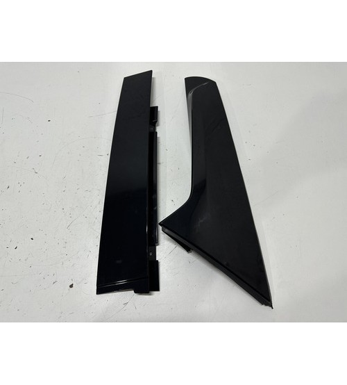 Acabamento Coluna Ext. Da Porta Tras/esq Gm Equinox Pre 2022