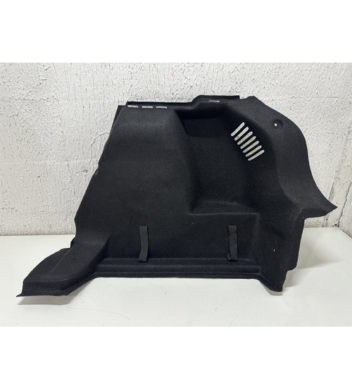 Acabamento Carpe Interno Tras/dir Porta Mala Gm Onix Pr2 24