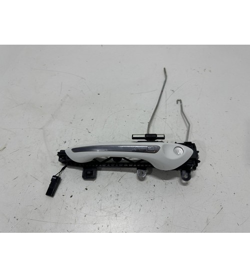 Maçaneta Ext. Da Porta Dian/esq Gm Onix Pr2 Hatch 2024 Branco Dianteira